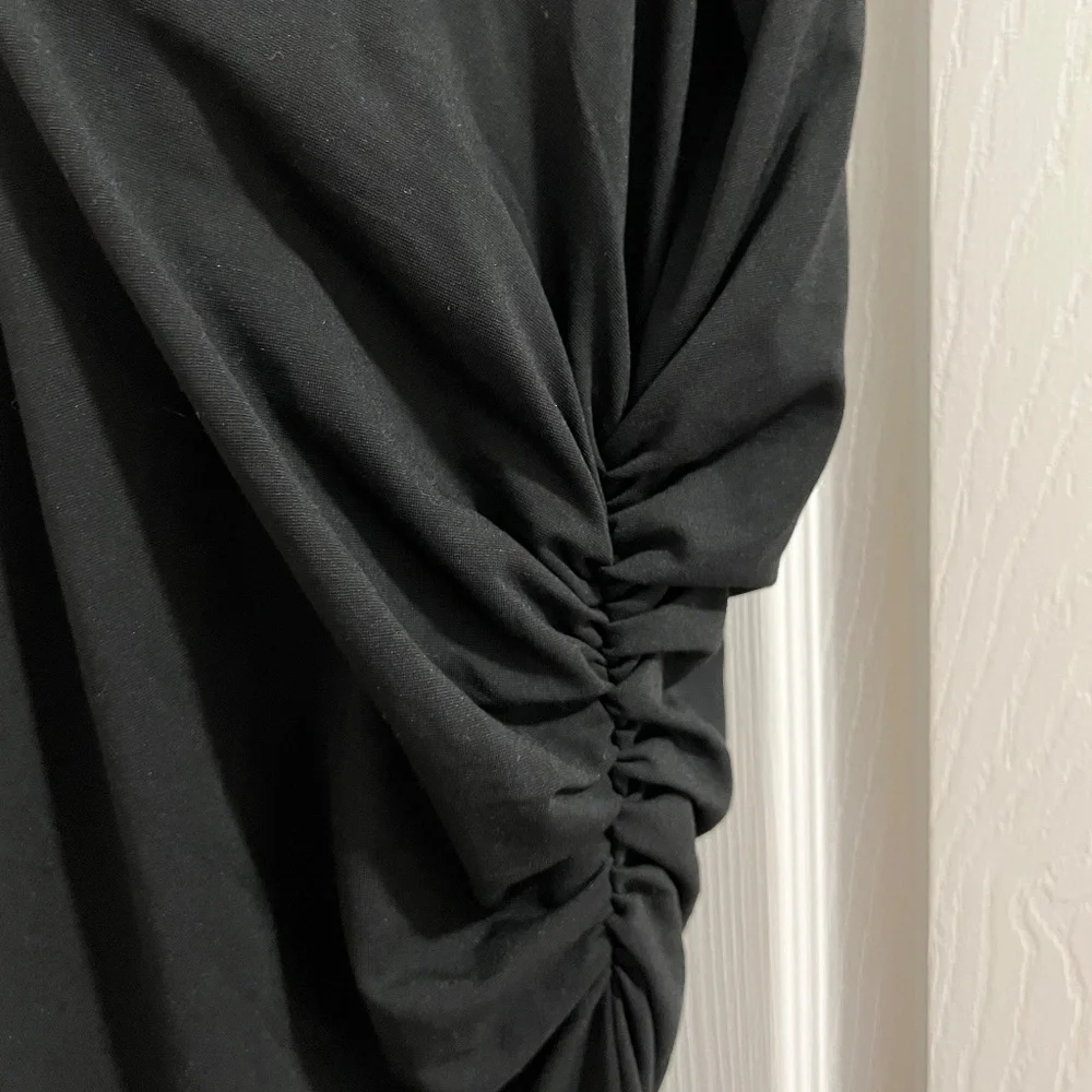 Dress - Picture 3 of 6